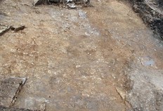 Sol de la carrière d'extraction de moellons au début du Ier siècle.