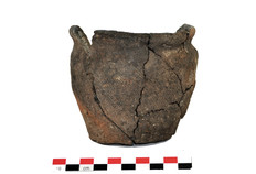Poterie non tourn&eacute;e typique du faci&egrave;s m&eacute;napien du Ier si&egrave;cle de notre &egrave;re.  Schulleveldt, Pitgam (Nord), 2013.&nbsp;