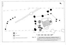 Relev&eacute; d'une structure arch&eacute;ologique apr&egrave;s fouille.  Cet ensemble se compose d'une excavation principale abrit&eacute;e par un vaste b&acirc;timent construit sur poteaux.  Le Chemin de Couturelle, Coullemont (Pas-de-Calais), 1997.&nbsp;