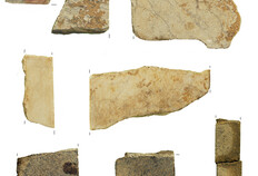 Fragments de dallage en marbre et en schiste provenant de la domus 9, rue de la Monnaie, Rennes (Ille-et-Vilaine), 2019 © Françoise Labaune-Jean, Inrap