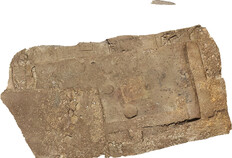 Photogramm&eacute;trie de la maison protohistorique du IVe si&egrave;cle avant notre &egrave;re.  Compl&eacute;ment&nbsp;: Elle est &eacute;quip&eacute;e d'une banquette en terre et d'un foyer central  33 rue Rouget de Lisle, N&icirc;mes (Gard), 2021  &copy; Ghislain Vincent, Inrap