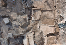Vue z&eacute;nithale des vestiges de la domus.  3 rue du Cadereau, N&icirc;mes (Gard), 2023  &copy; Bruno Fabry, Inrap