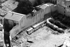Vue a&eacute;rienne des fouilles de 1975-1976 avant la construction du Palais de Justice  &copy; Mus&eacute;e de N&icirc;mes