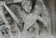 D&eacute;tail de la frise du XIIe si&egrave;cle : meurtre d'Abel par son fr&egrave;re Ca&iuml;n.  Cath&eacute;drale Notre Dame et Saint Castor, N&icirc;mes (Gard), 2022/2025  &copy; Marie Rochette, Inrap